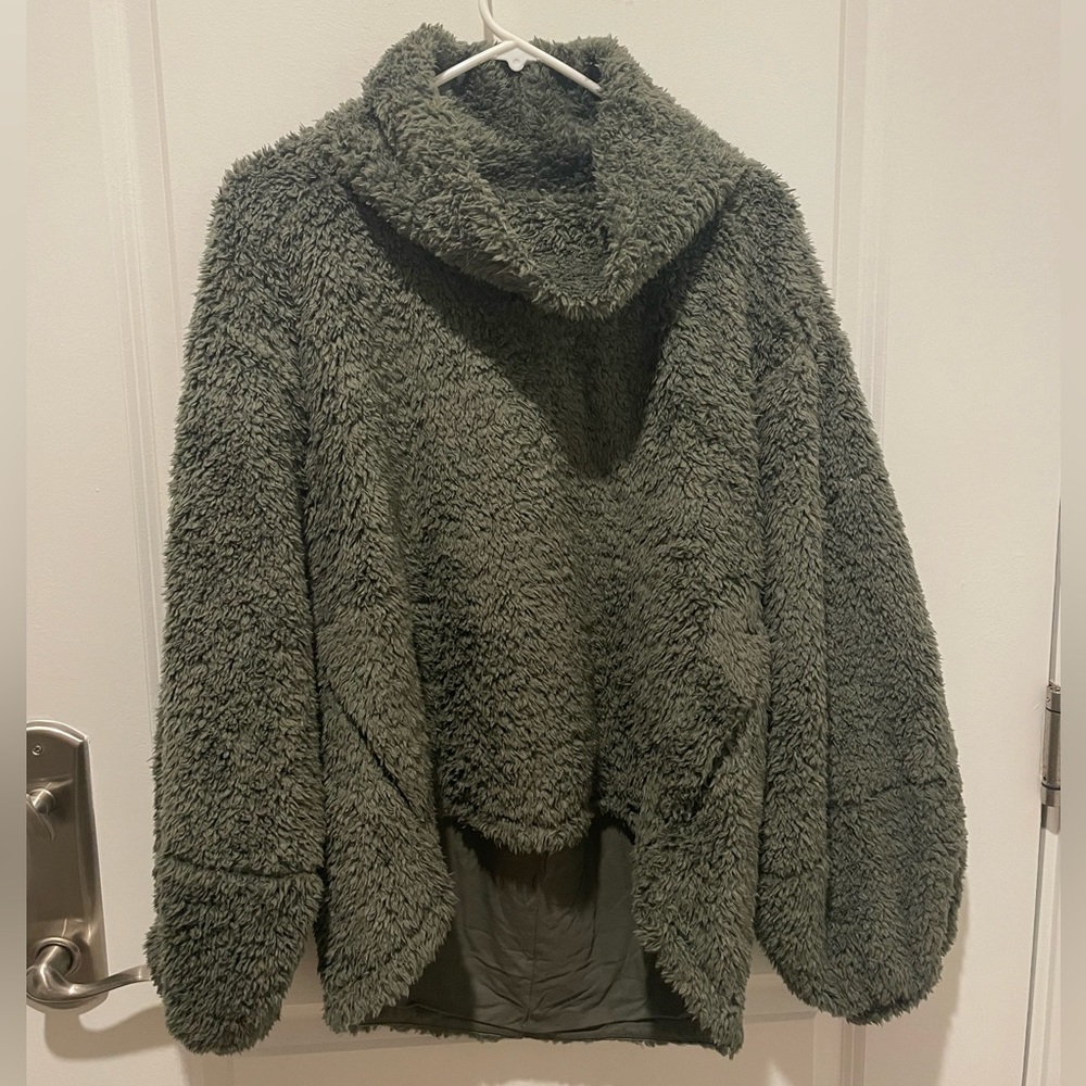 Lululemon Warm Restore Sherpa Pullover